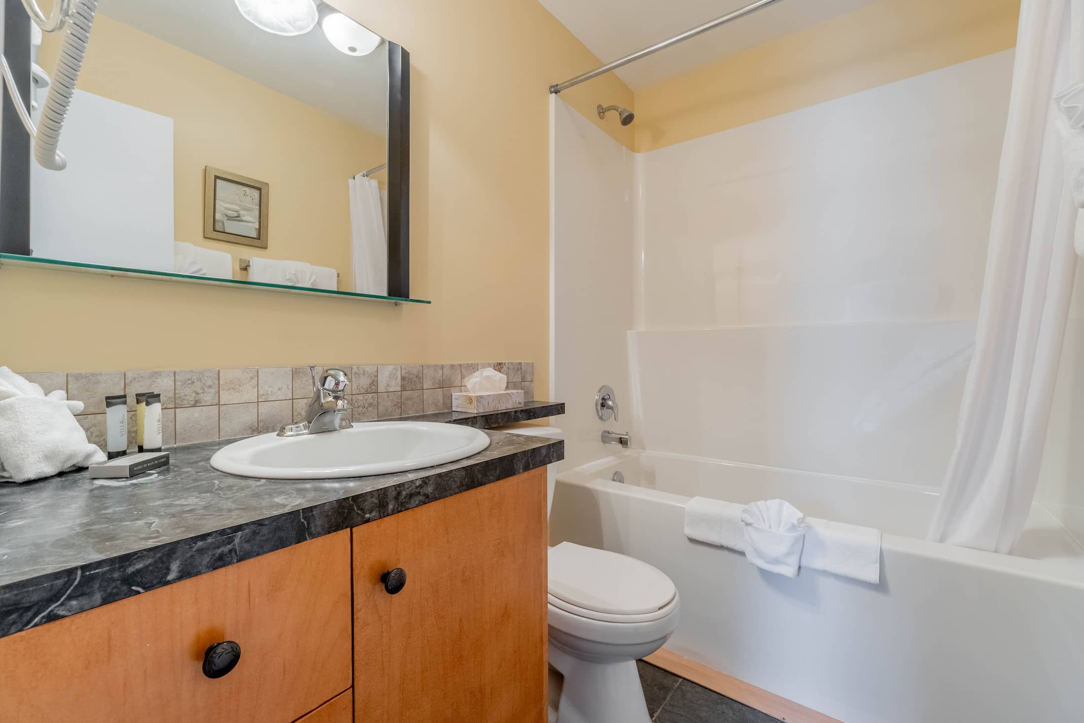 Osoyoos Accomodations | Unit 107