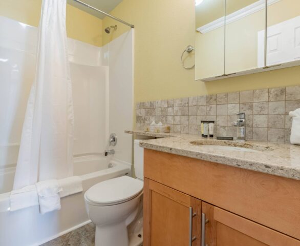 Osoyoos Accomodations | Unit 108