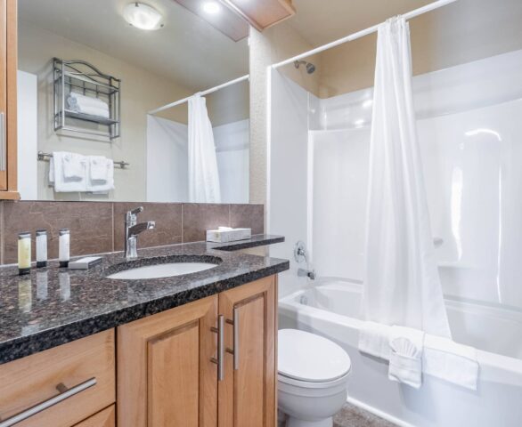 Unit 109 - Osoyoos Accomodations