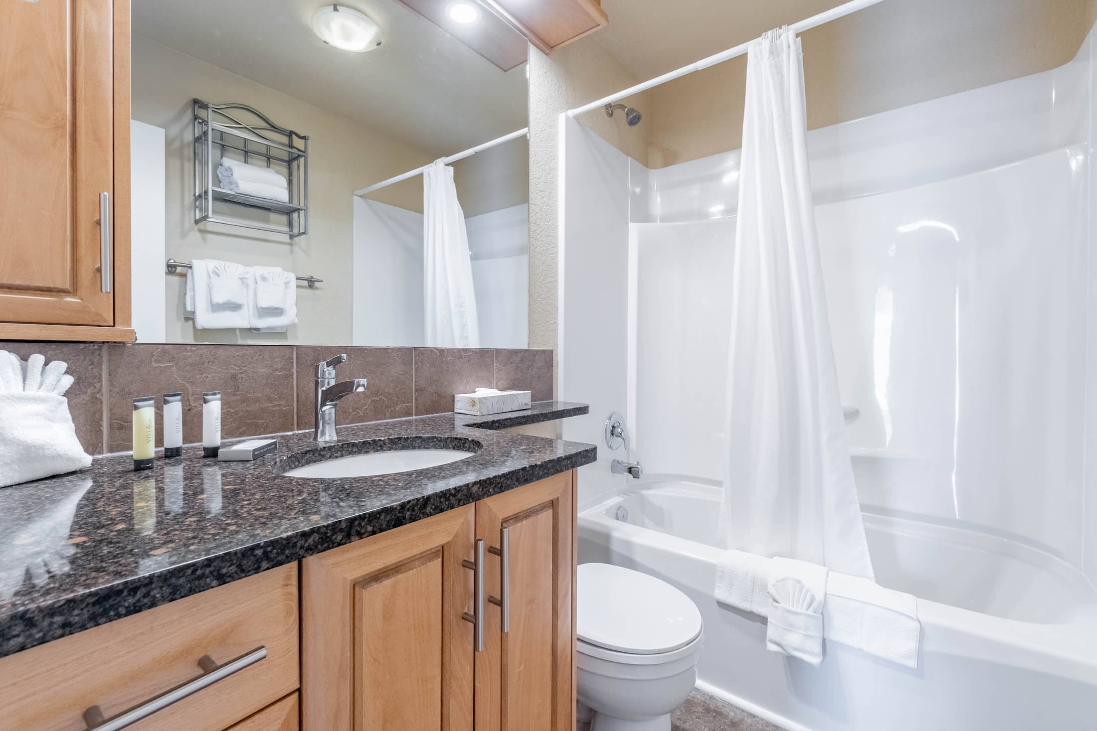 Unit 109 - Osoyoos Accomodations