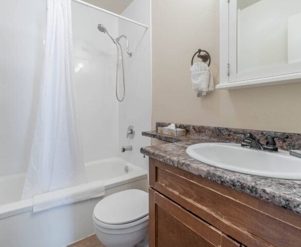 Unit 110 | Osoyoos Accomodations