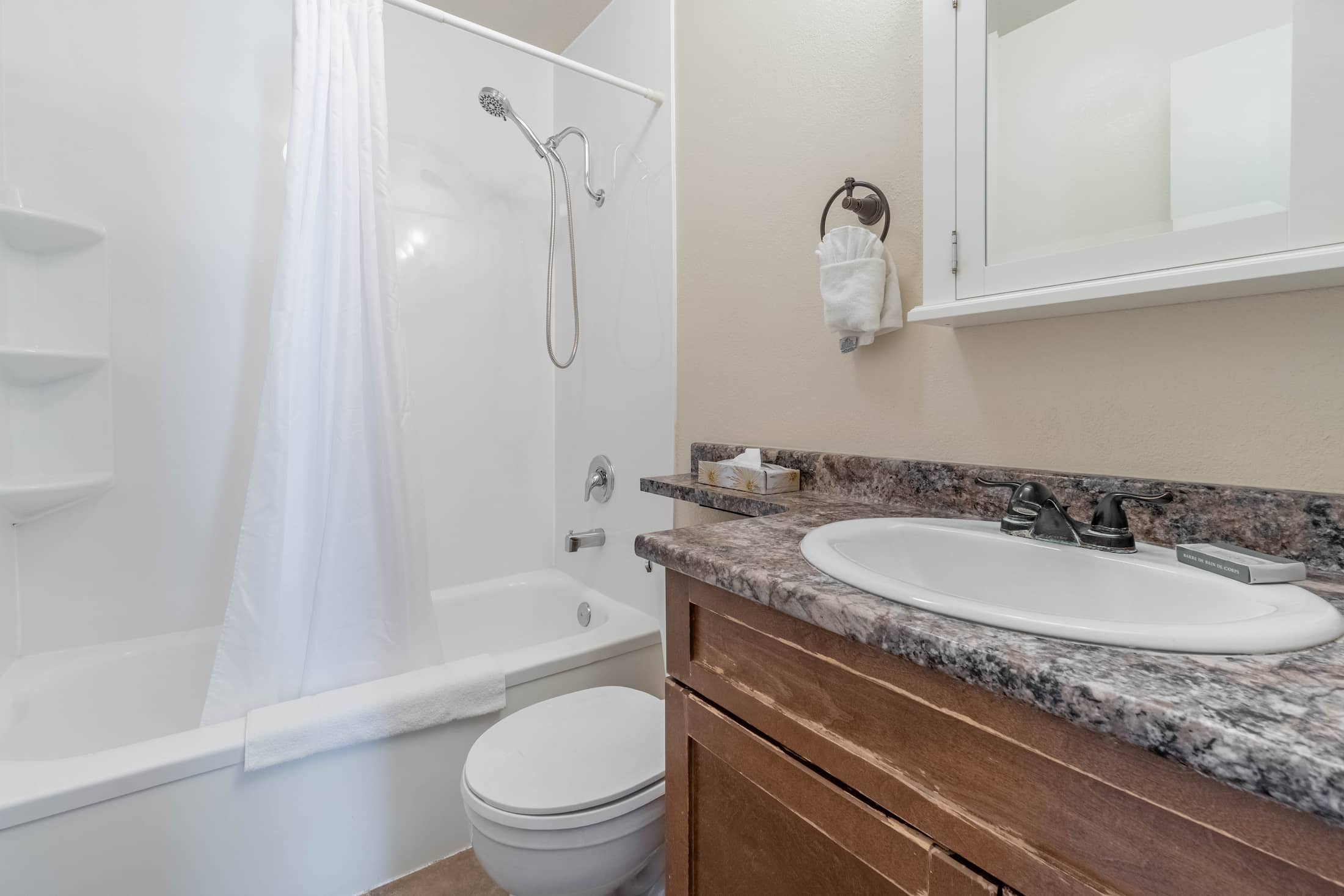 Unit 110 | Osoyoos Accomodations