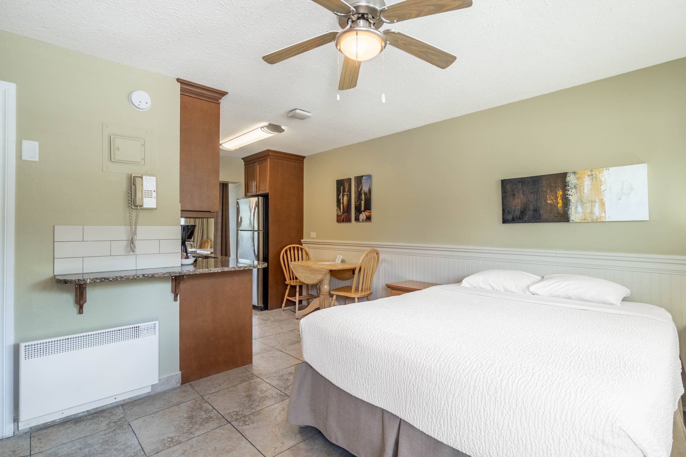 Unit 112 - Osoyoos Accomodations