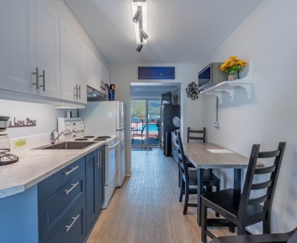 Safari Beach Resort Osoyoos - Unit 120
