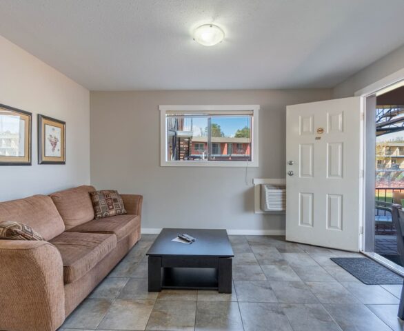 Safari Beach Resort Osoyoos - Unit 131