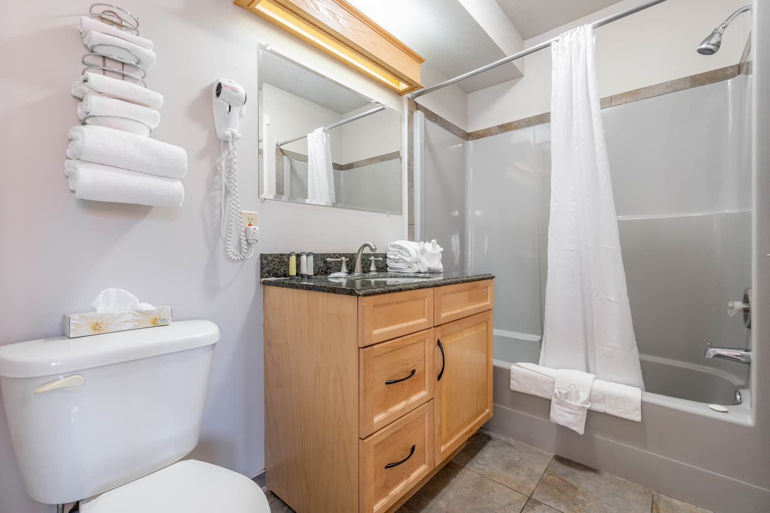 Safari Beach Resort Osoyoos - Unit 131