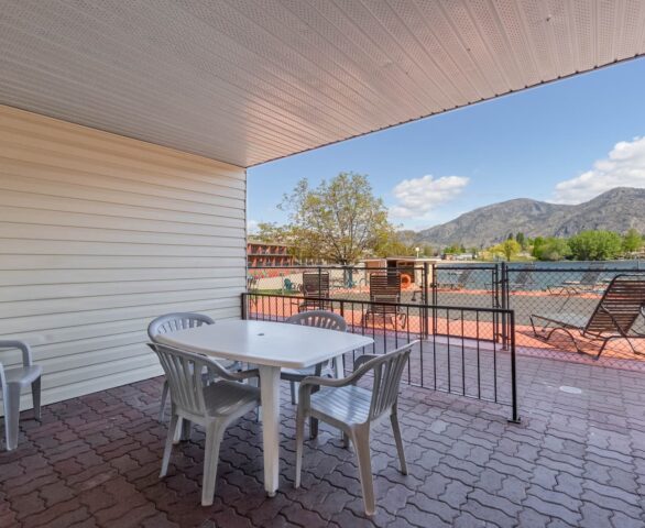 Safari Beach Resort Osoyoos - Unit 132