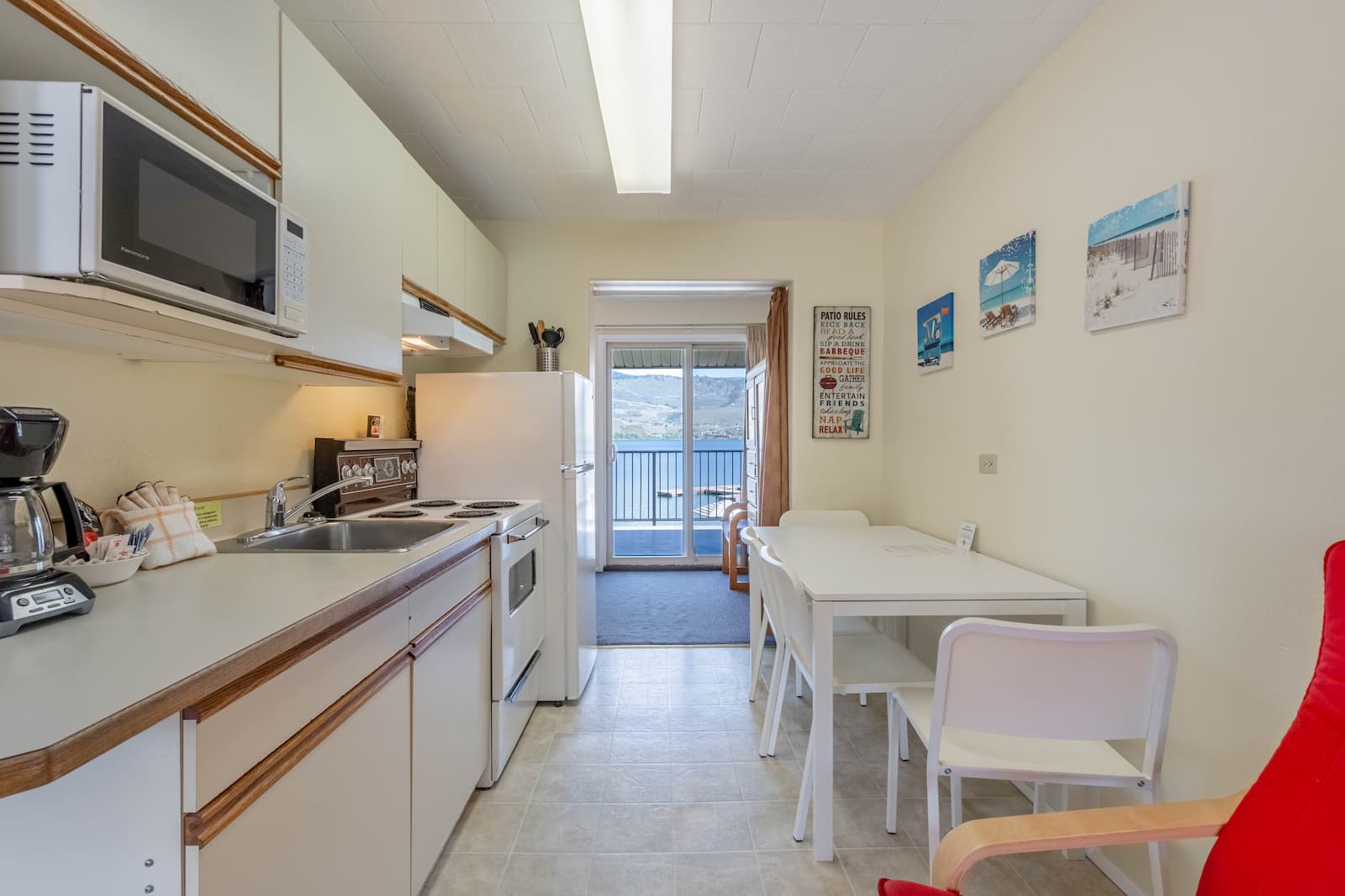 Safari Beach Resort Osoyoos - Unit 210