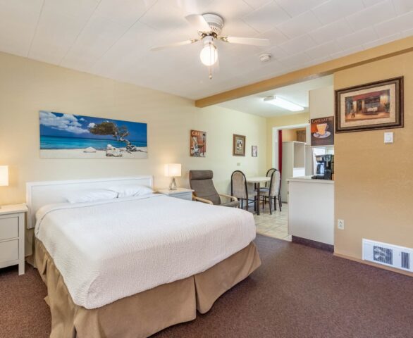 Safari Beach Resort Osoyoos - Unit 211