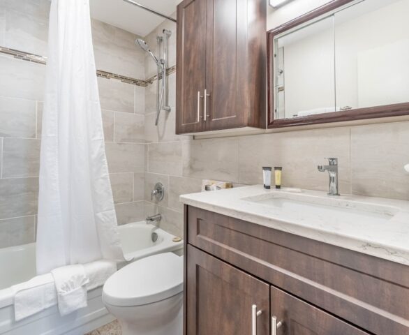 Safari Beach Resort Osoyoos - Unit 212