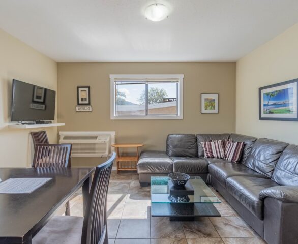 Safari Beach Resort Osoyoos - Unit 233