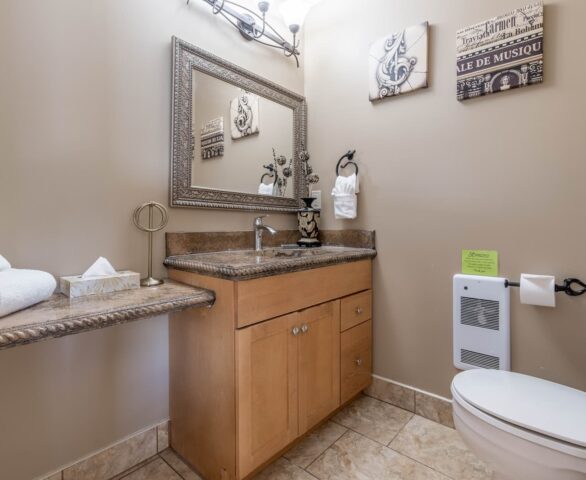 Safari Beach Resort Osoyoos - Unit 300