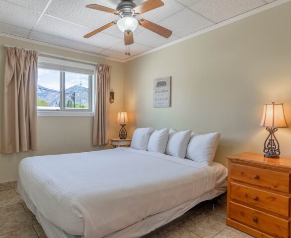 Safari Beach Resort Osoyoos - Unit 300