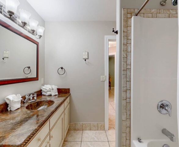 Safari Beach Resort Osoyoos - Unit 500