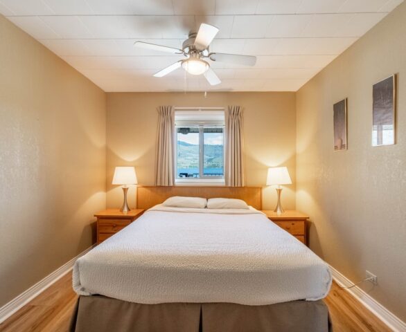 Safari Beach Resort Osoyoos - Unit 204