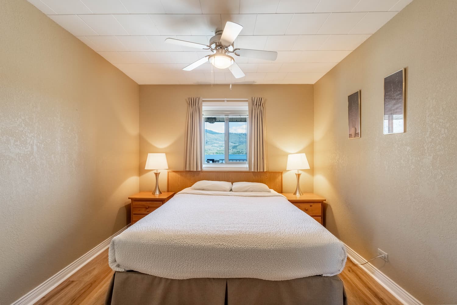 Safari Beach Resort Osoyoos - Unit 204