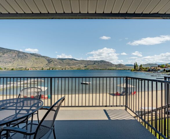 Safari Beach Resort Osoyoos - Unit 204