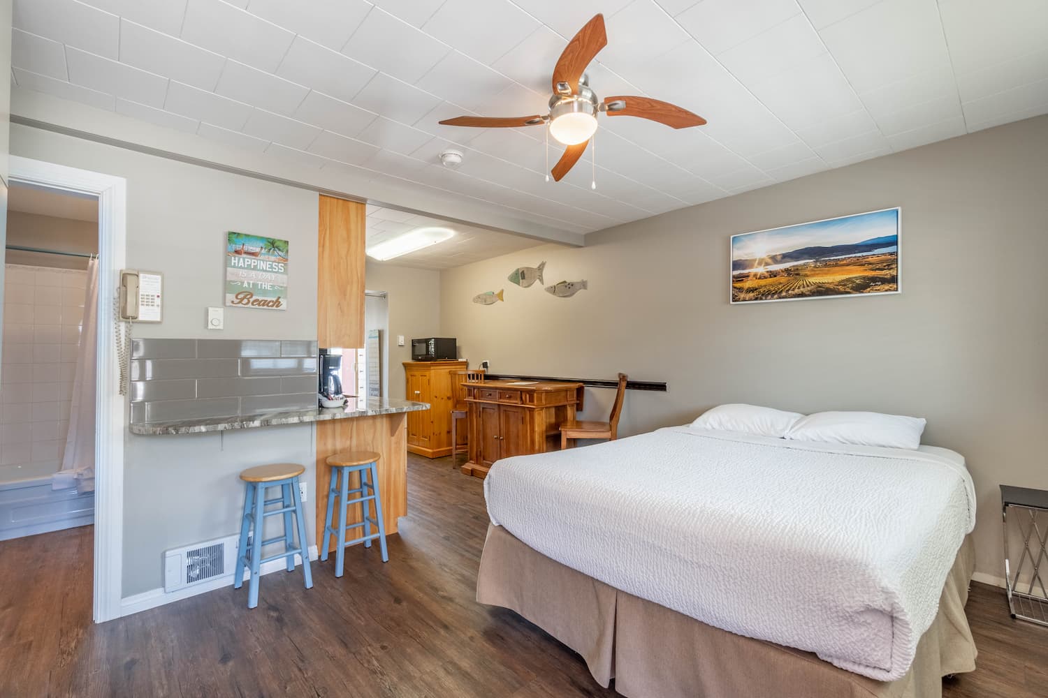 Safari Beach Resort Osoyoos - Unit 206