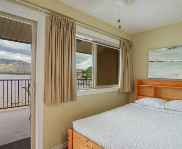 Safari Beach Resort Osoyoos - Unit 207