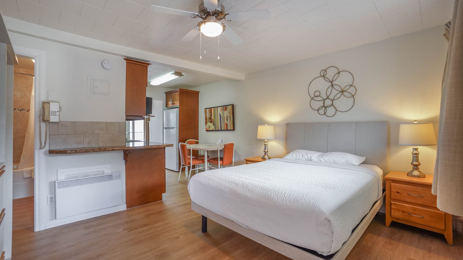 Safari Beach Resort Osoyoos - Unit 208