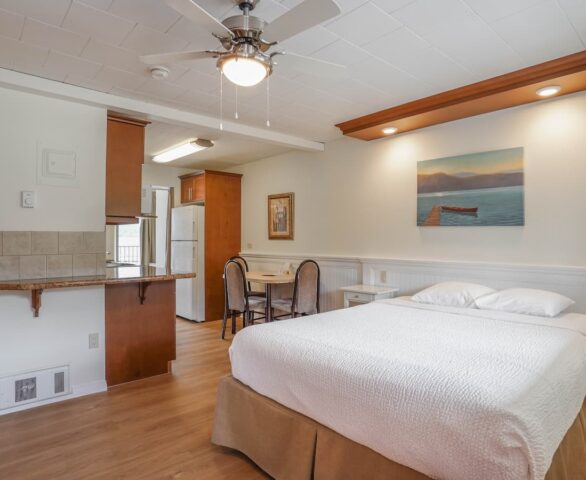 Safari Beach Resort Osoyoos - Unit 215