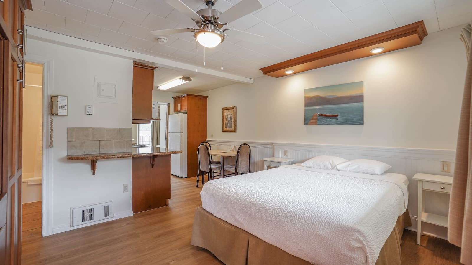 Safari Beach Resort Osoyoos - Unit 215