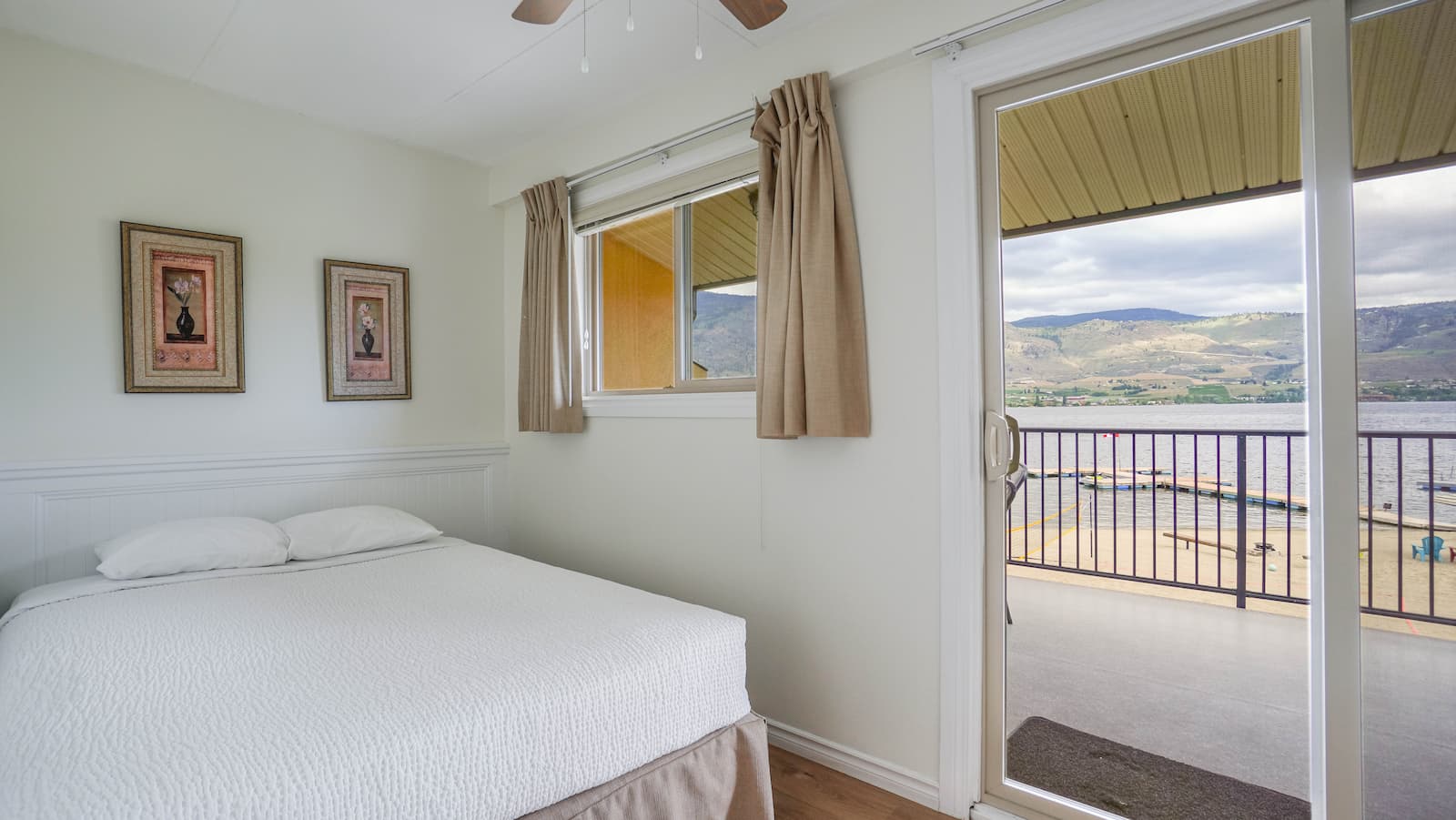 Safari Beach Resort Osoyoos - Unit 215