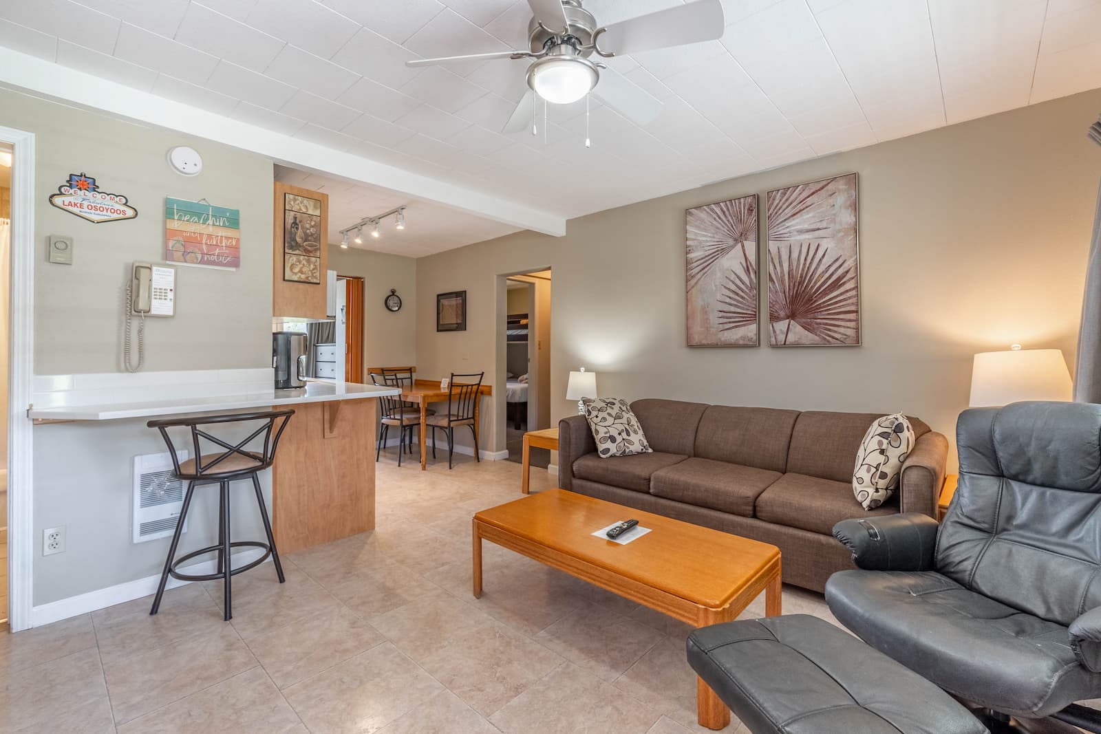 Safari Beach Resort Osoyoos - Unit 216