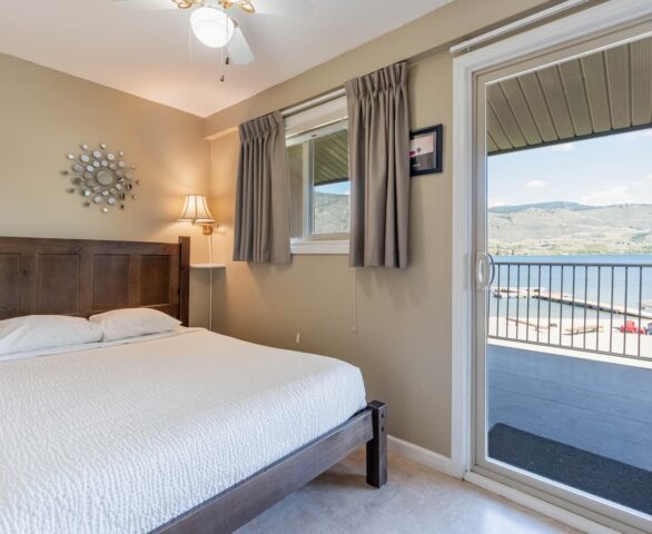 Safari Beach Resort Osoyoos - Unit 216