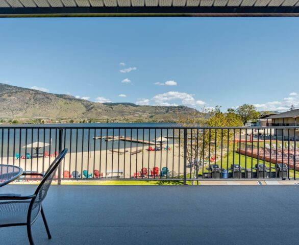 Safari Beach Resort Osoyoos - Unit 216