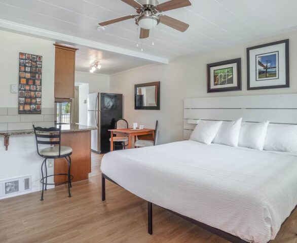 Safari Beach Resort Osoyoos - Unit 218