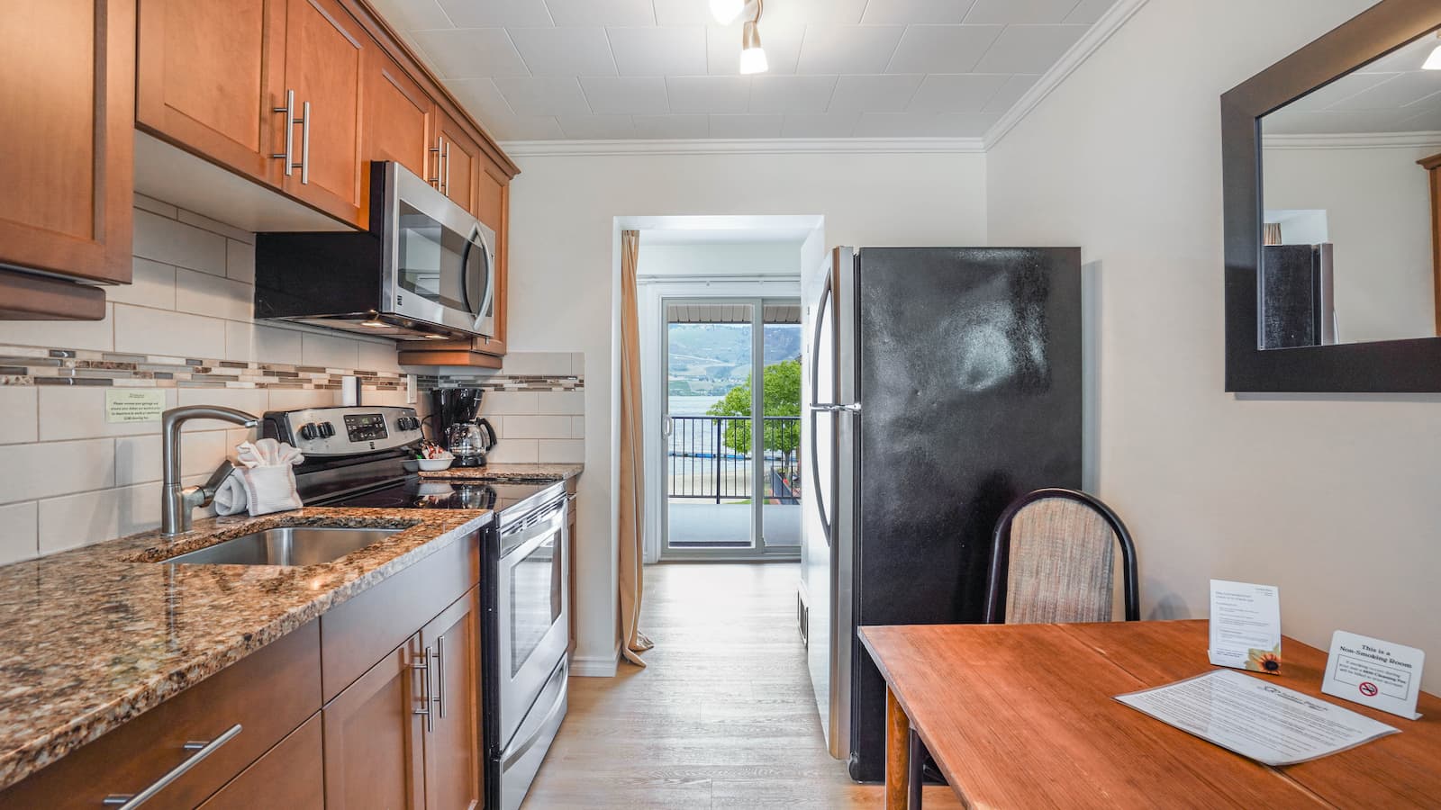 Safari Beach Resort Osoyoos - Unit 218