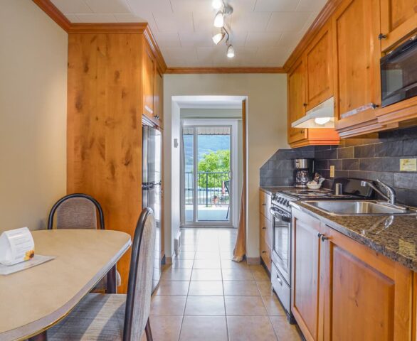 Safari Beach Resort Osoyoos - Unit 219