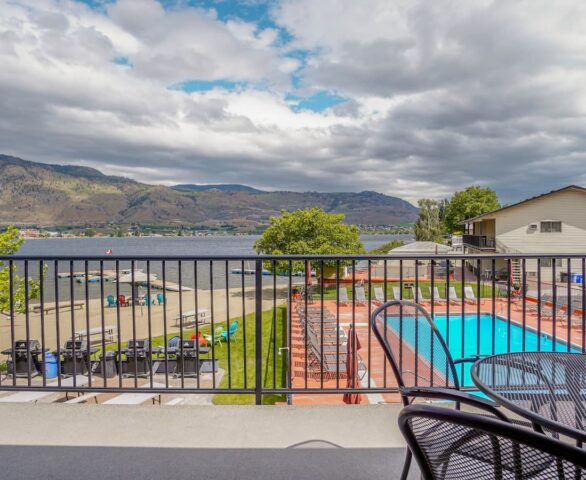 Safari Beach Resort Osoyoos - Unit 219