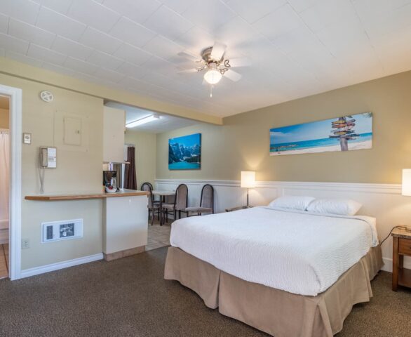Safari Beach Resort Osoyoos - Unit 220